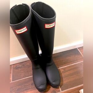 Hunter Boots Original Women’s Tall Size 9, adjustable calf.